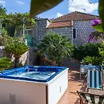 Aska Apartman