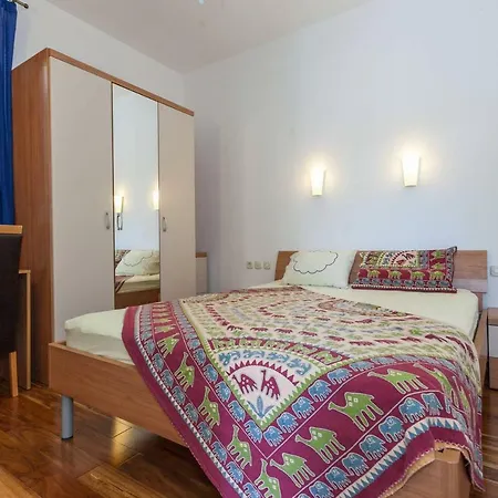 Apartment Aska *